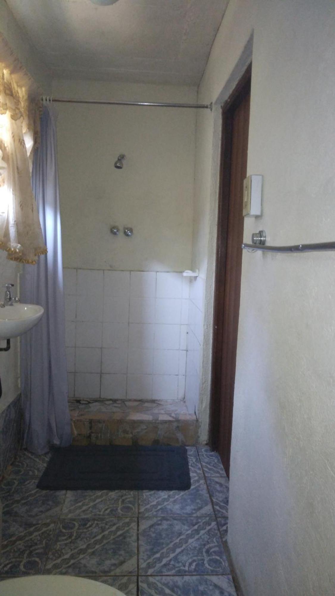 גרסקופ Hamba Kancane Ma-Africa Guest House מראה חיצוני תמונה
